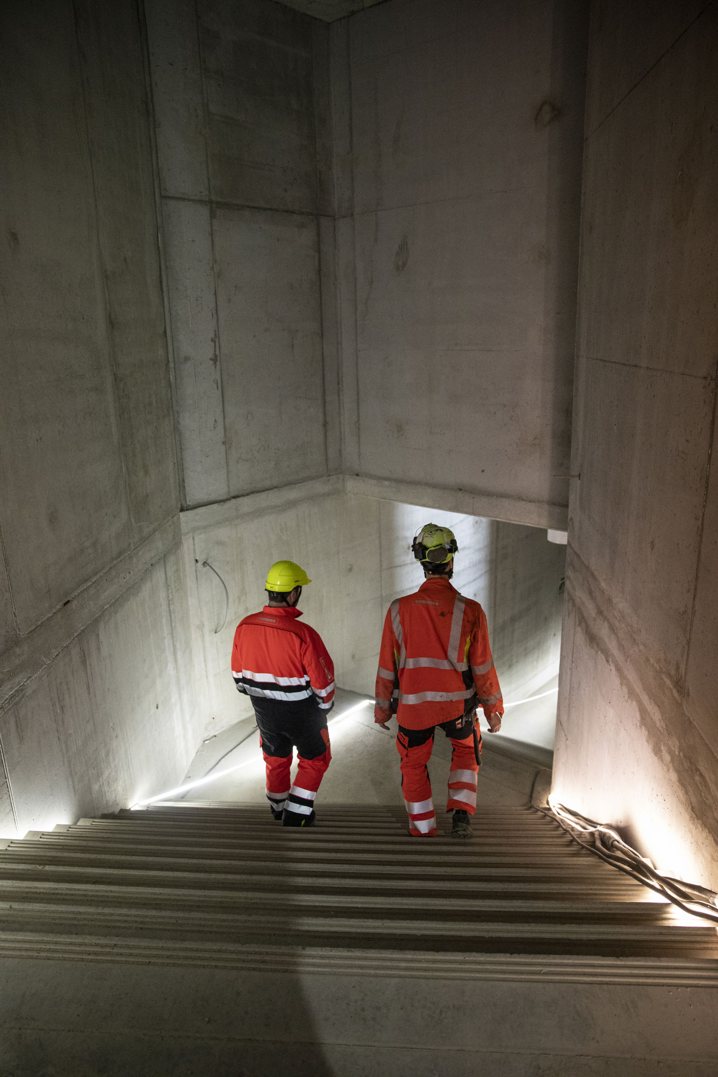 Trappa ned til stasjonen 30 meter under bakken. Dette er nødutgangen og ikke ordinær trapp for publikum.